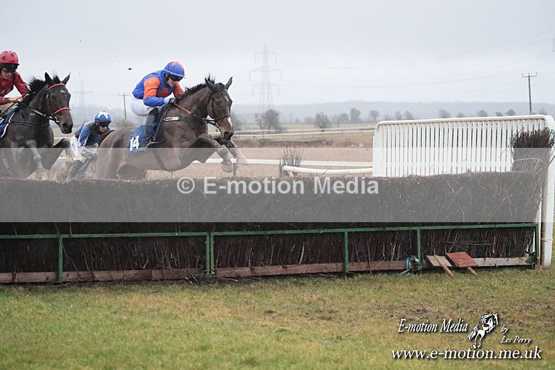 PtP 260125 1070 - Cocklebarrow Point-to-Point racing with the Heythrop Hunt 26/01/25