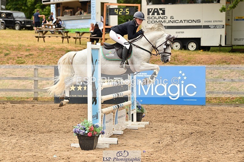 230618-141104-12866 - Cls 25 Pony Foxhunter & 1.10m Open