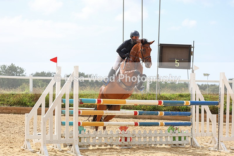 3E7A1901 - Class 14: Senior 1.15m Open