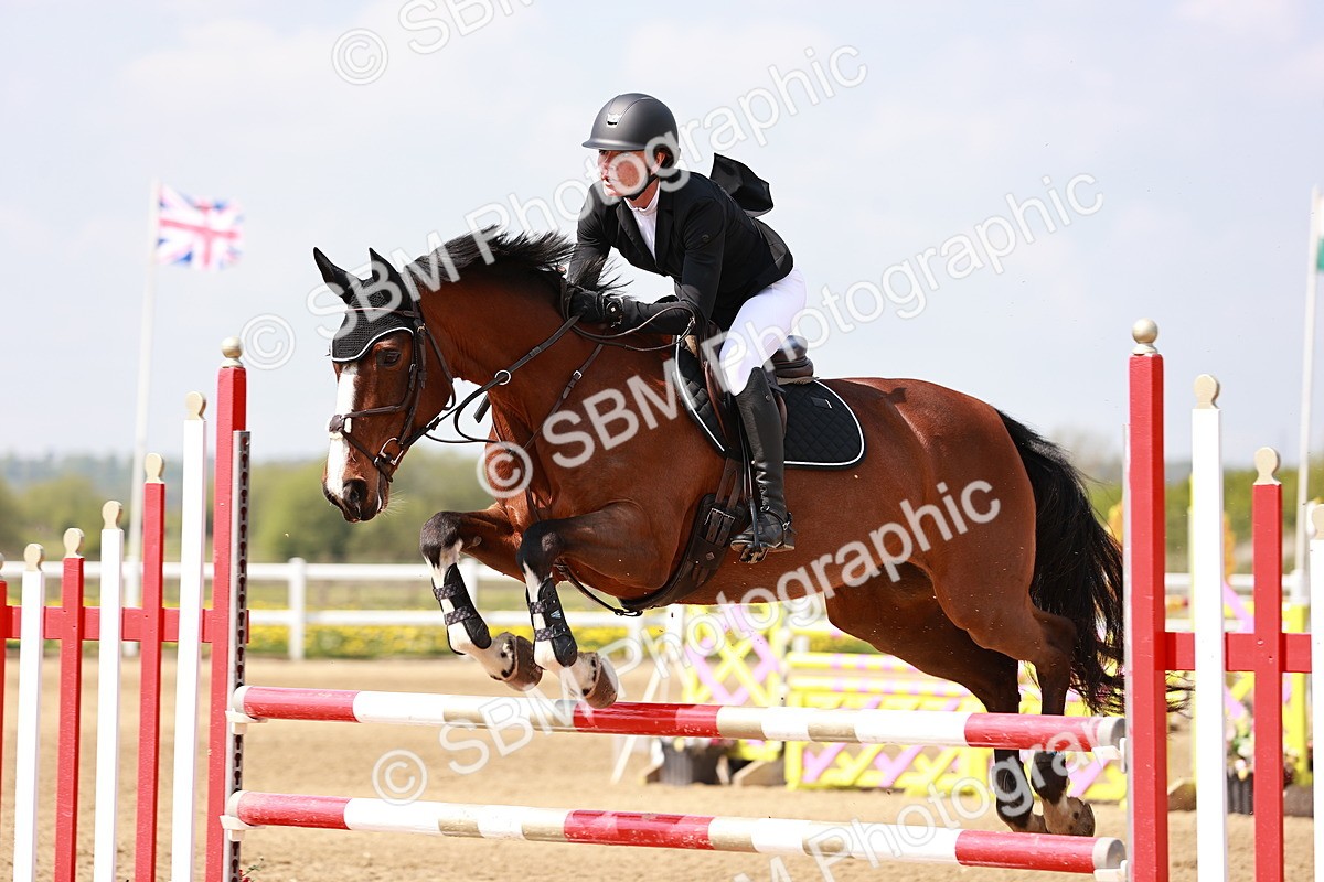  - Class 24 - Senior Newcomers - 1.10m