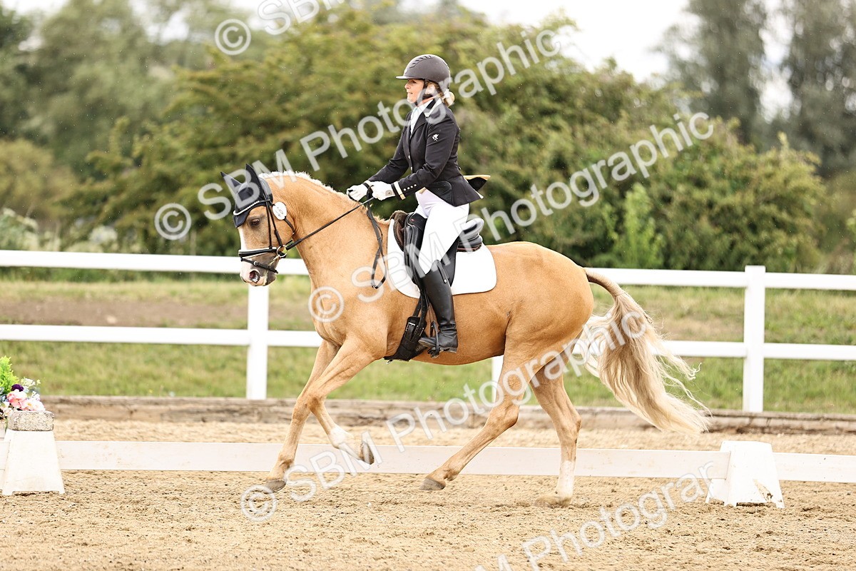 SBM_002094 - Class 2 - Novice 4 - 10.36-11.39