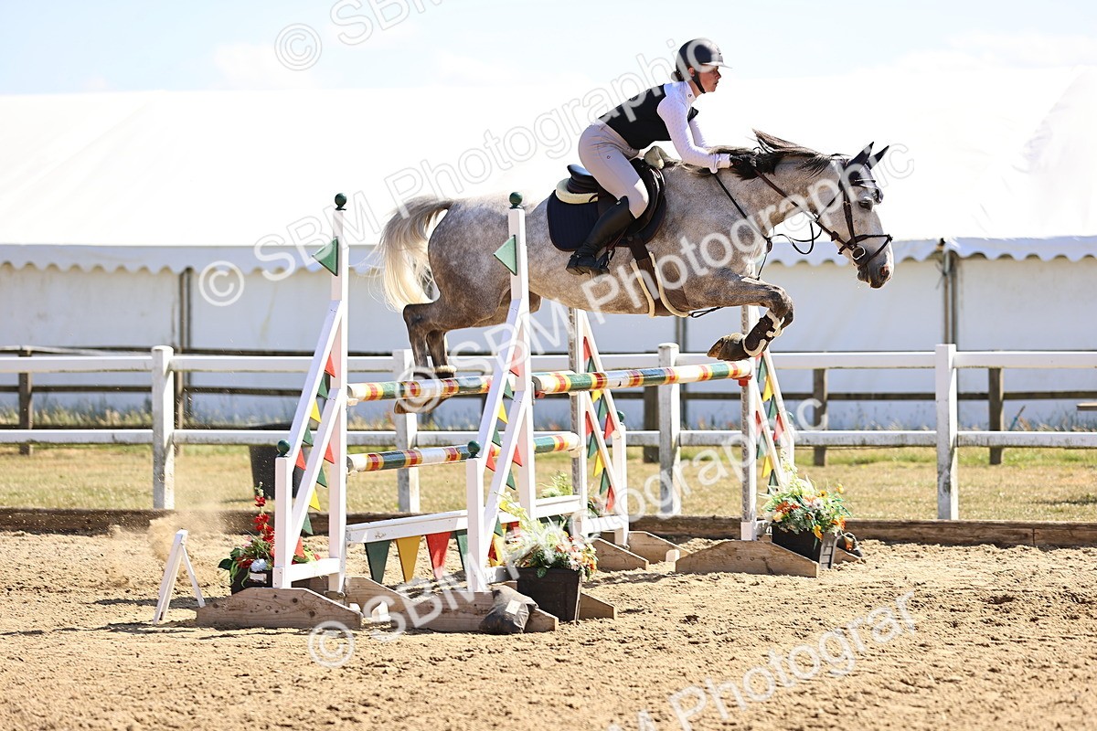 SBM_015328 - Class 16 - Senior foxhunter - 1.20m Open