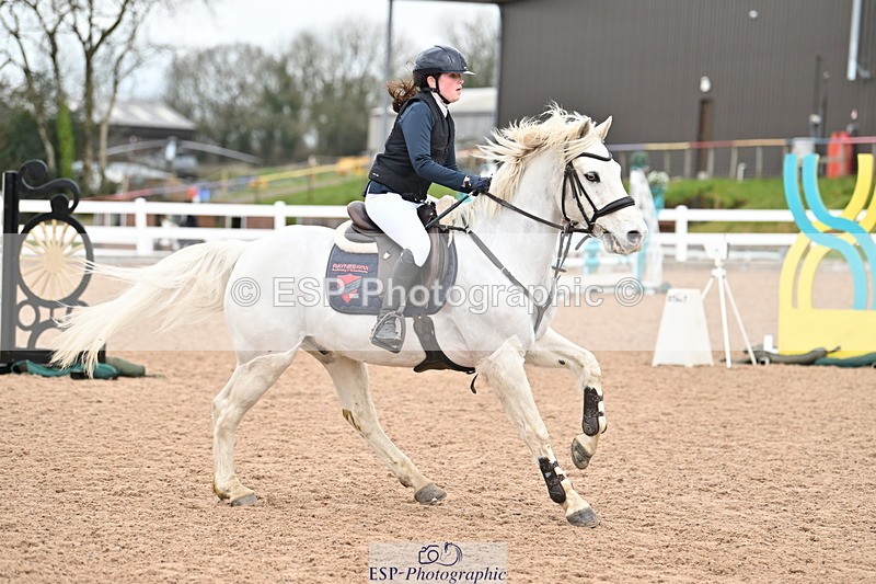 240309A-125403-01037 - Cls 8 Pony Newcomers and 1m Open