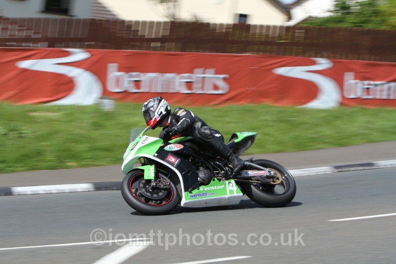 John Barton Kawasaki / Marks Bloom Racing / Wemoto - Bikenation Lightweight TT