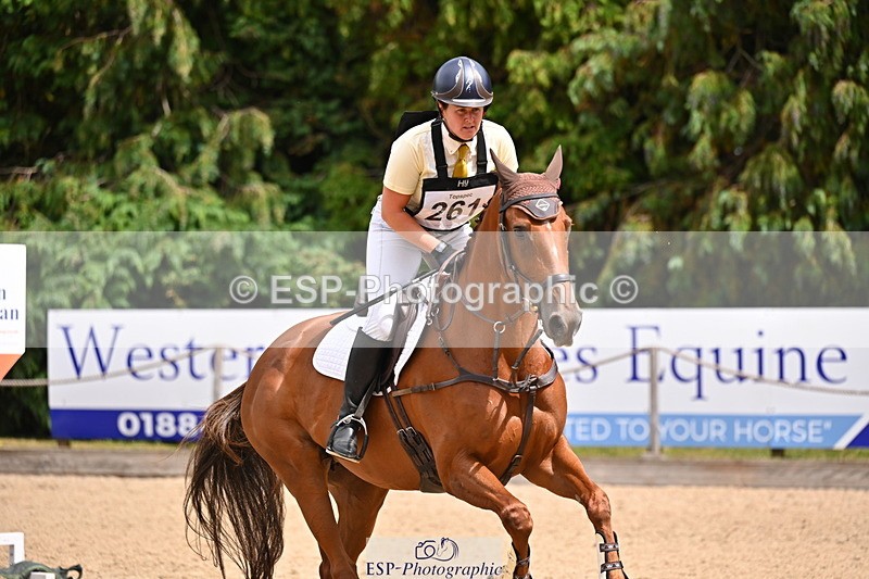 250802A-135434-05645 - F-261-Lizzie.Luxton-ROYAL.POINT.EMBER