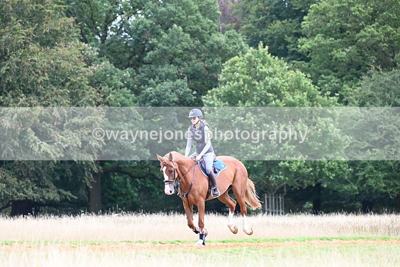 DSC_7086 - Time at Statue 12:45 to 13:15