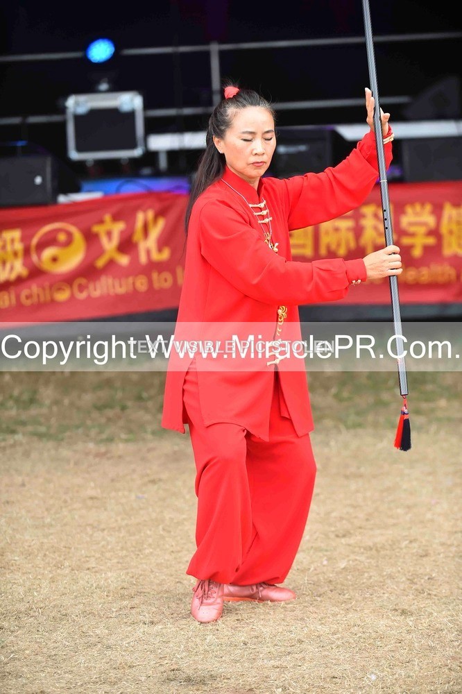 SH4_1578 - Tai Chi with Lisa Kay.