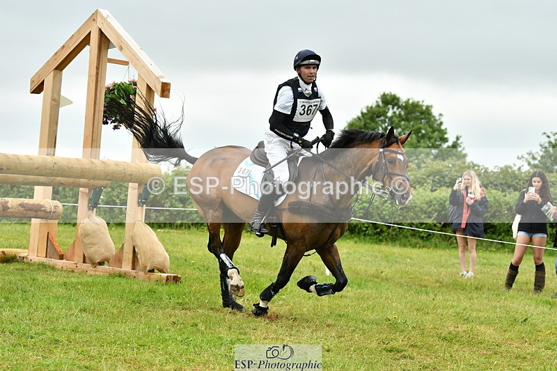 250524A-130622-10502 - B-367-Tom.Grant-QUID