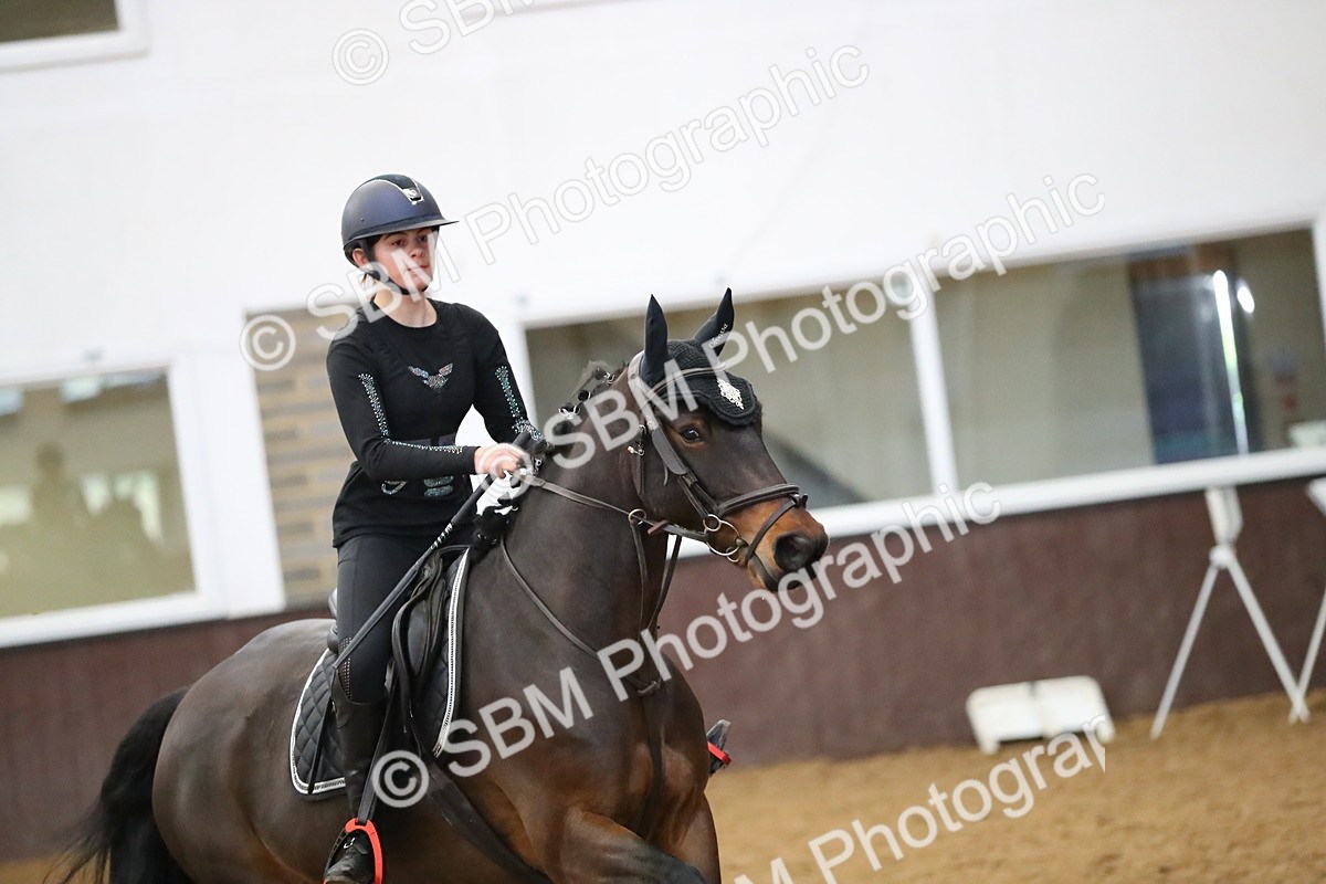 SBM_001929 - Class 3 - Horse & Hound