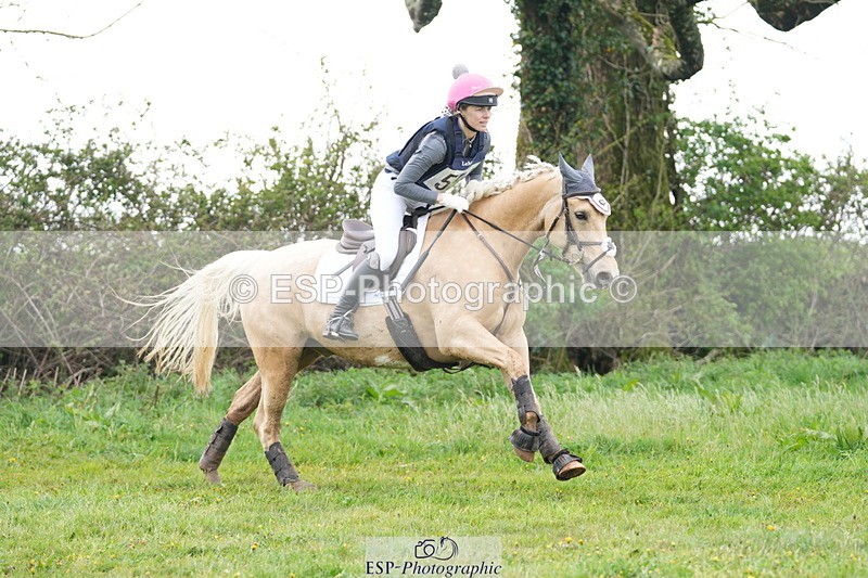 250419-095607-08281 - 554-Lauren.Reason-MERLYNS.CUSTARD.CREAM