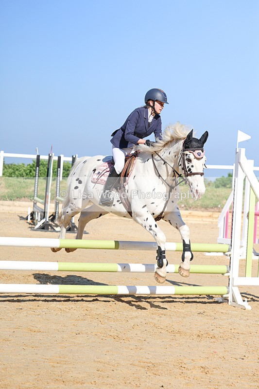 3E7A8700 - Class 2: Junior 70cm