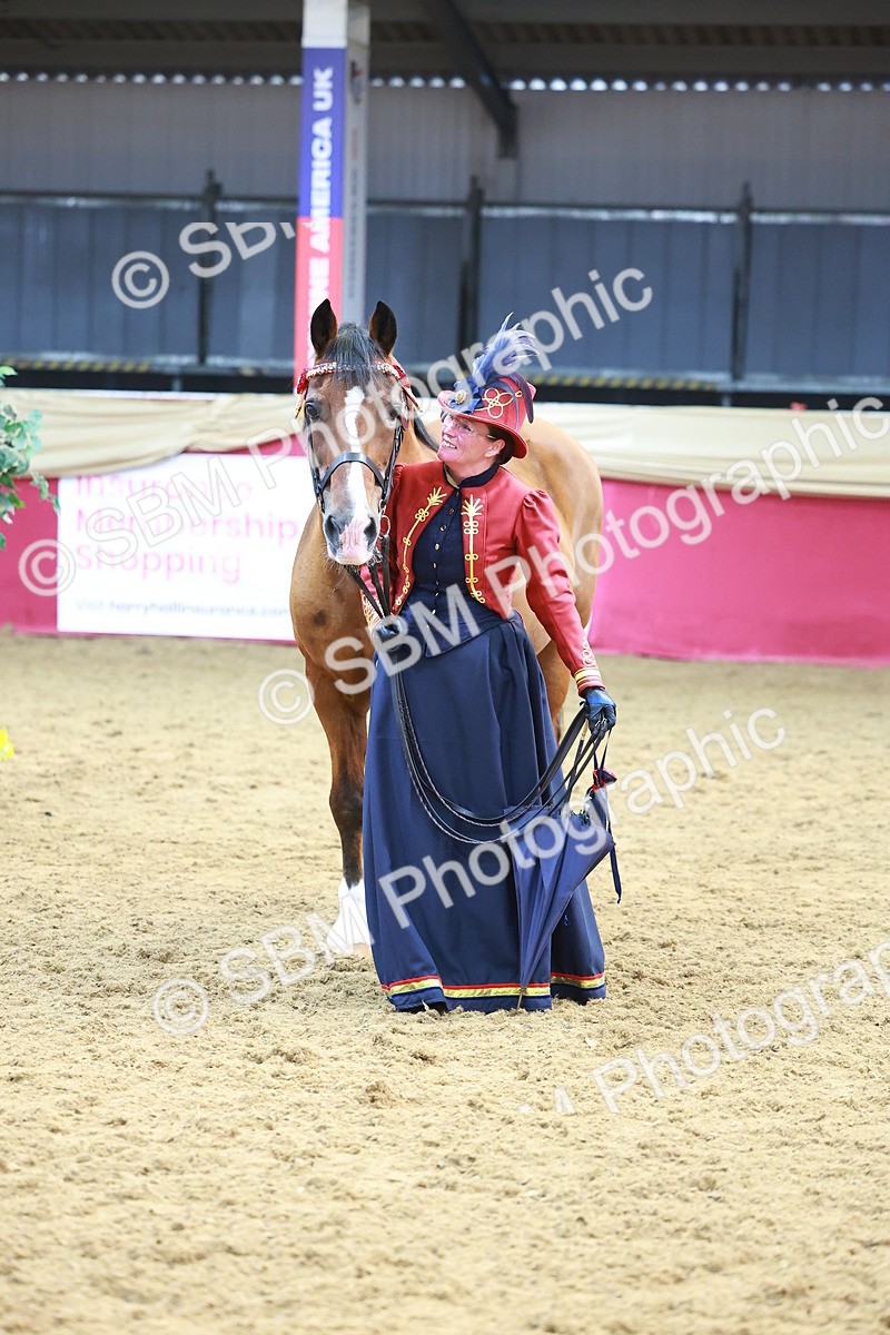SBM_13636 - Class 104 - IH  Costume