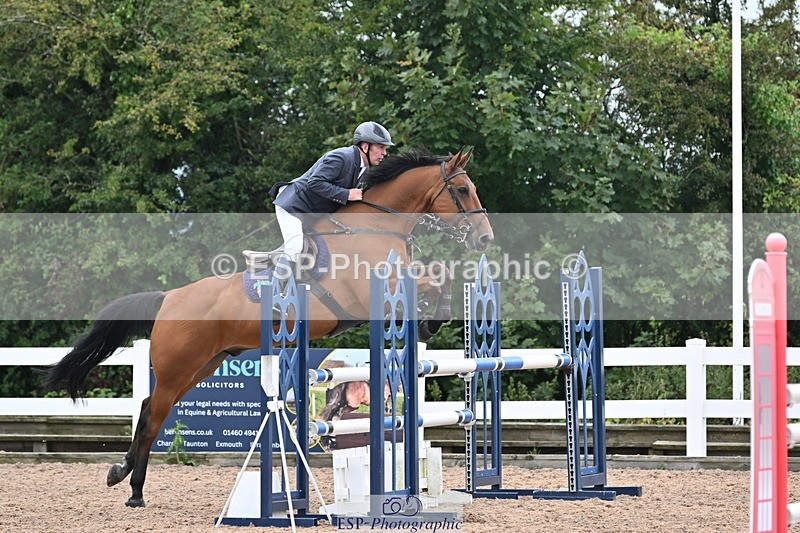 240907A-122721-01383 - Cls 9 1.10m Amateur Qualifier