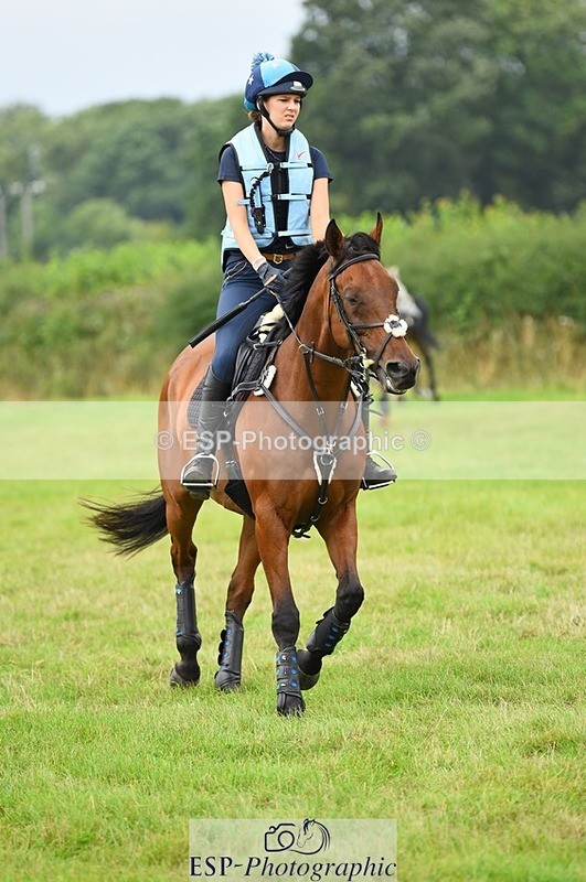 230817-125204-01950 - Kay's 1st Group - XC