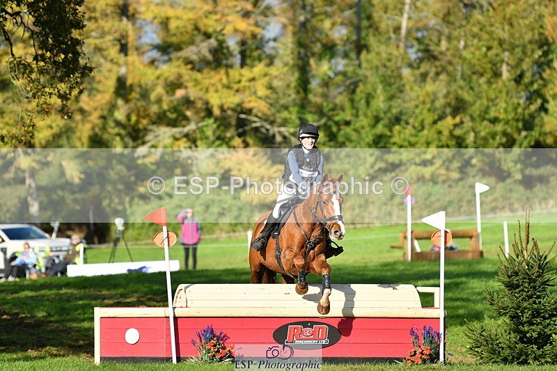 251025A-151501-21767 - G-560-Josie.Dix