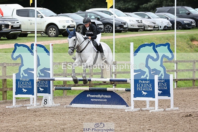 240803-105315-02048 - 017-Caitlyn_Faull-PENNINEVIEW_SUMMER