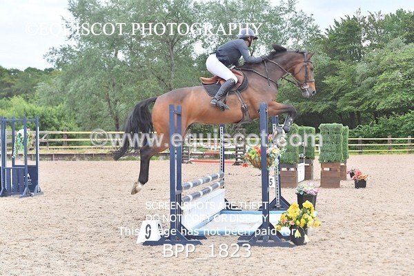 BPP_1823 - FRI CLASS 6 Senior Foxhunter/ 1.20m Open
