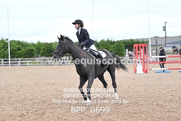 BPP_0699 - CLASS 8 Senior Newcomers/ 1.10m Open