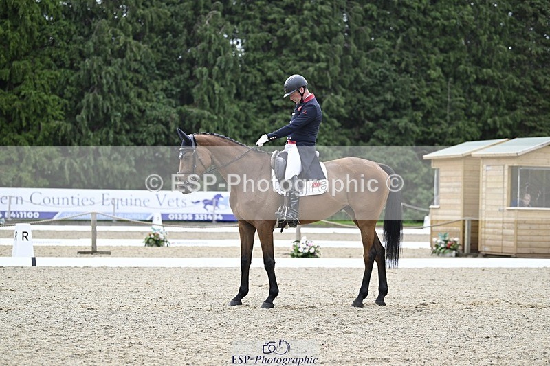 000101-220632-04543 - 403-CRAZY_DU_LOIR-Oliver_Townend