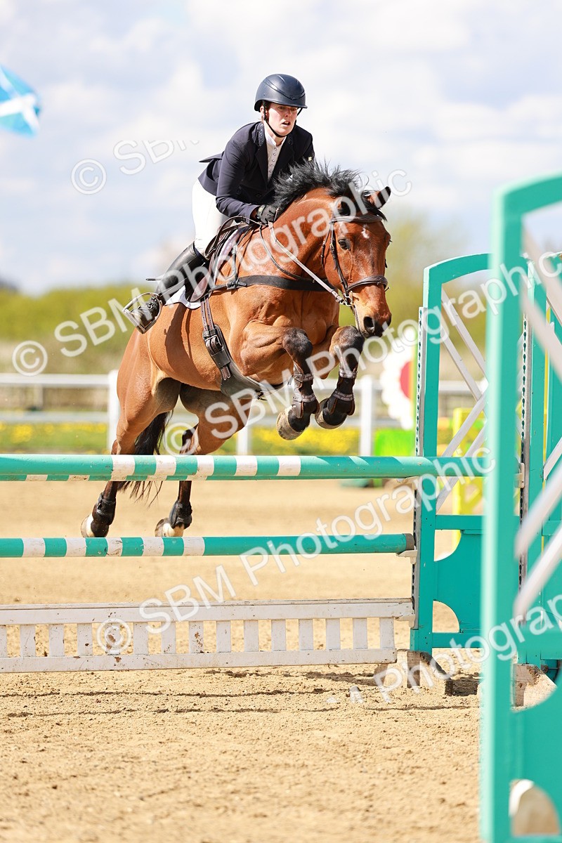 SBM_001842 - Class 4 - Senior Newcomers - 1.10m