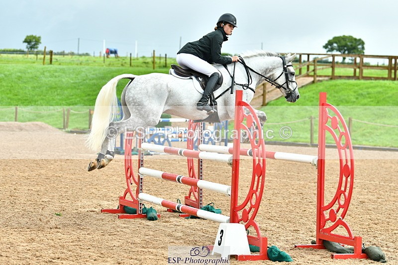 230805A-110845-00280 - Cls 2 Snr Newcomers & 1.10m Open