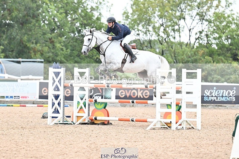 250917-134629-00711 - Cls 5 Foxhunter and 1.20m Open
