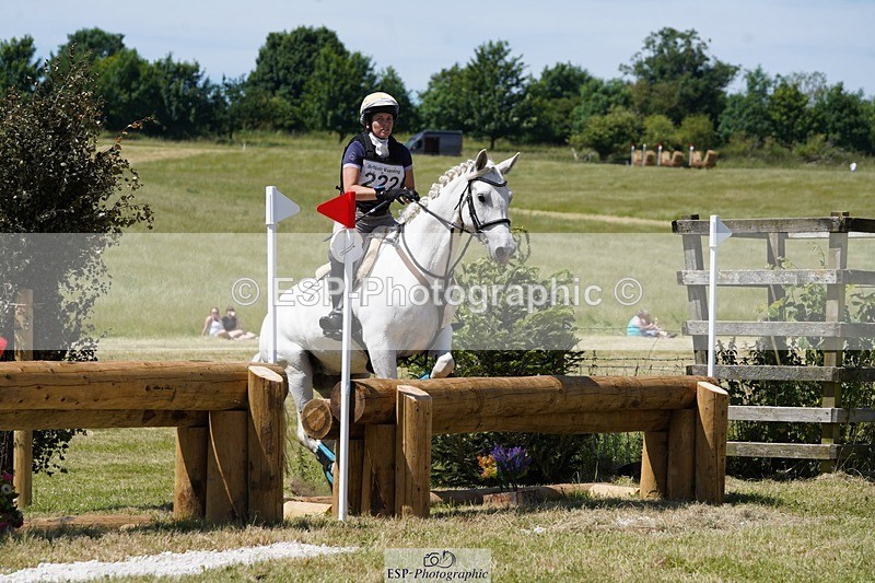 240629X-142950-3211 - 222-Kate_Jupp-CARROWNURLAUR_PRIDE