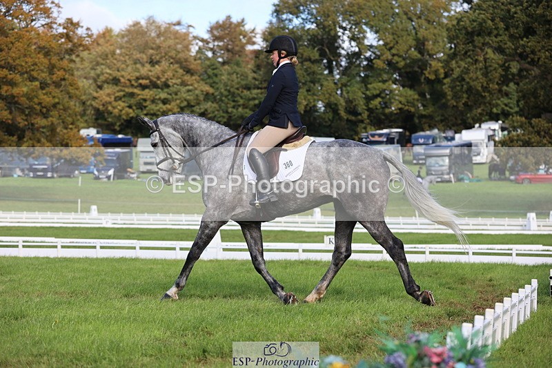 251024A-121622-10143 - D-360-Hannah.Norvill