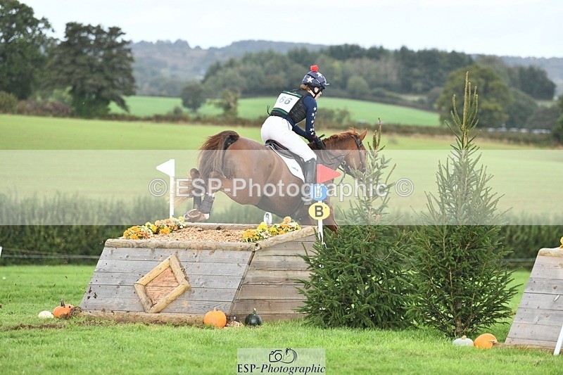 231020-125227-08633 - 066-FJK.OVER.AND.OUT-Alicia.Wilkinson-XC