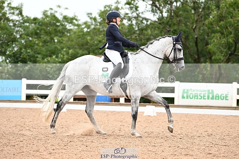 240815A-125605-01393 - 229-Jane.Phillips-Fair.duchess