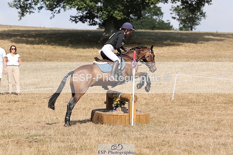 250824A-154518-39600 - 2113-Abbie.Smith-Courtways.Archer