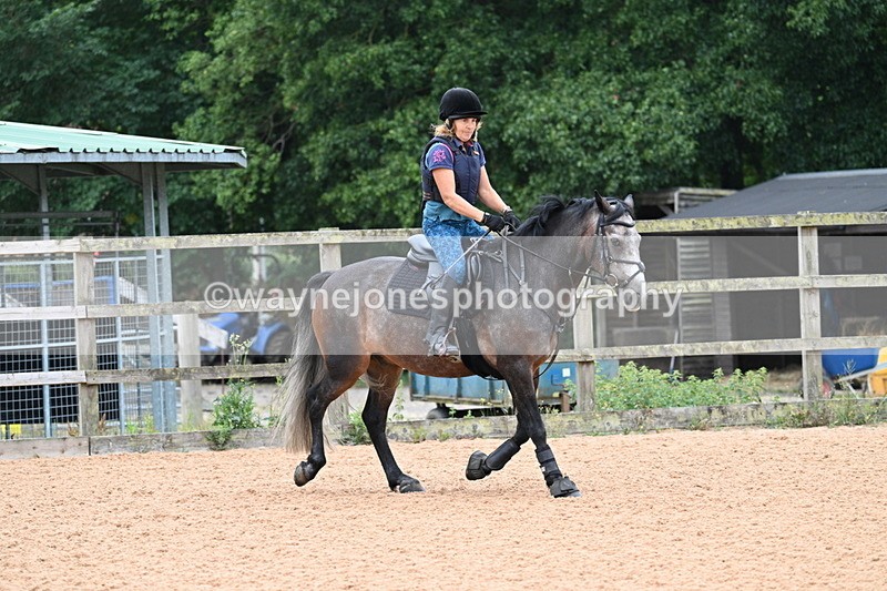 WJ7_7578 - Poles 10:00am