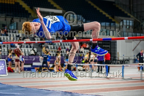 AgeInd25SAT-917359 - Field Male