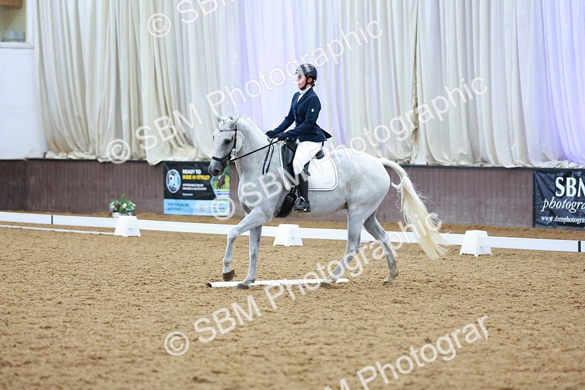 SBM_004107 - Class 12 - E2 Championship - 14.50-15.53