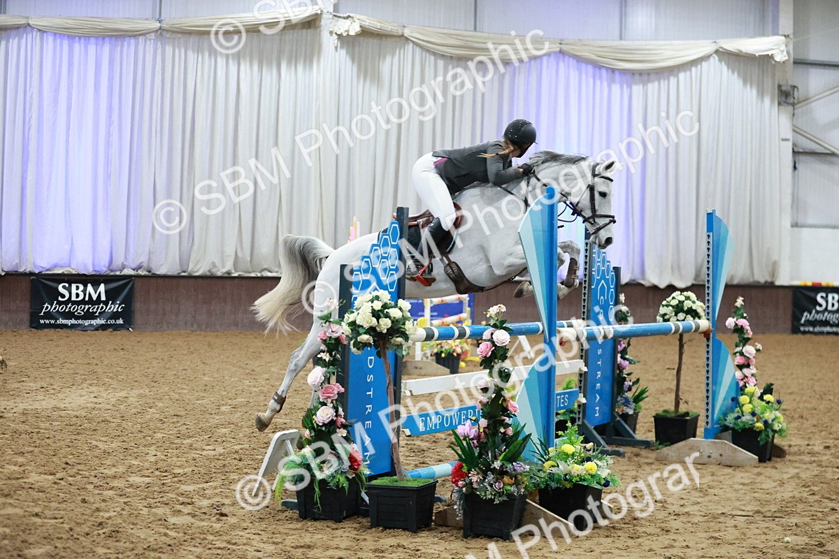 SBM_004338 - Class 17 - Senior Newcomers - 1.10m