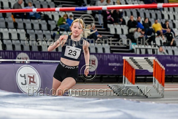 AgeInd25SAT-910857 - Field Female