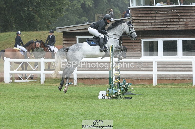 250830A-131755-06623 - Cls 16 Snr Newcomers and 1.10m Open