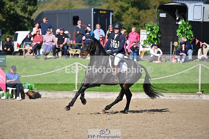 241027-122021-17227 - 372-Michelle.Newnham-LOUIS.HS