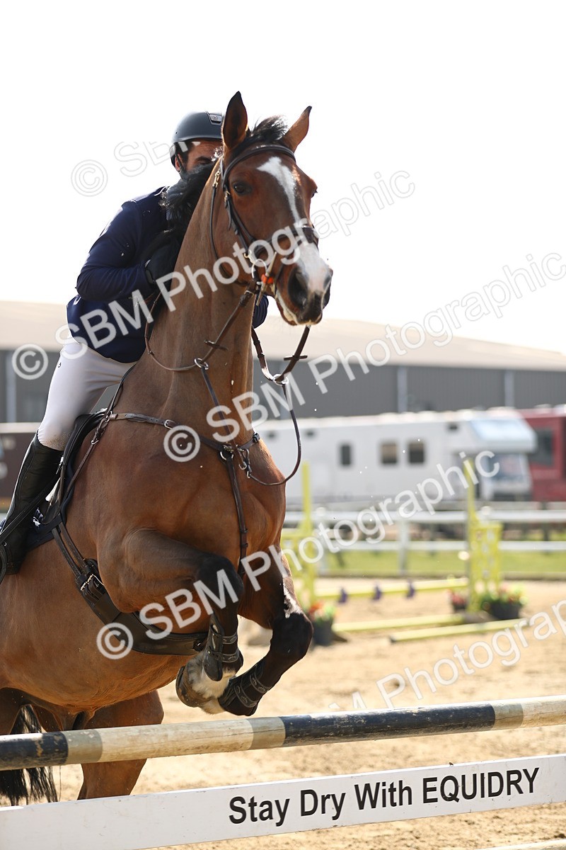 SBM_002330 - Class 9 - Senior Discovery - 1.00m