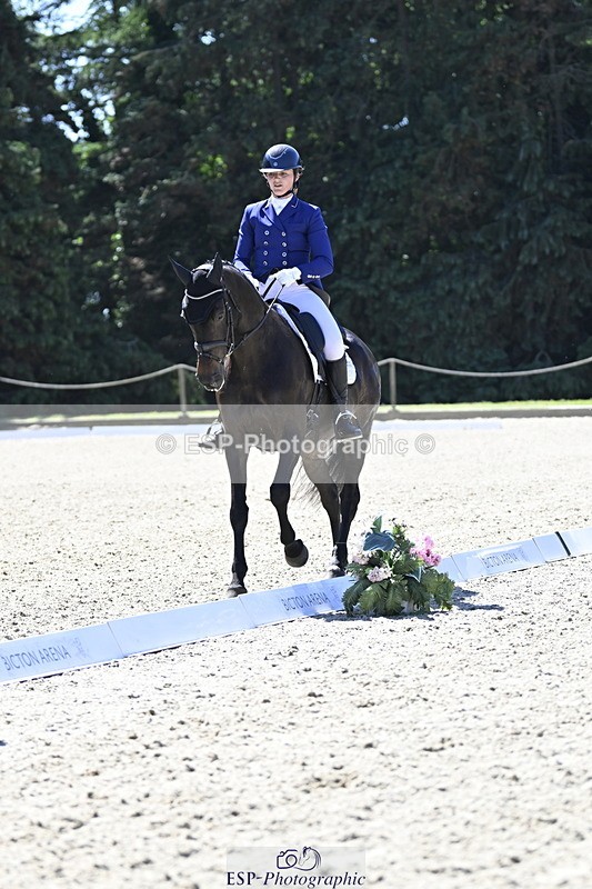 250522A-111359-03031 - B-316-Jasmine.Holmes-ARENT.I.LUCKY