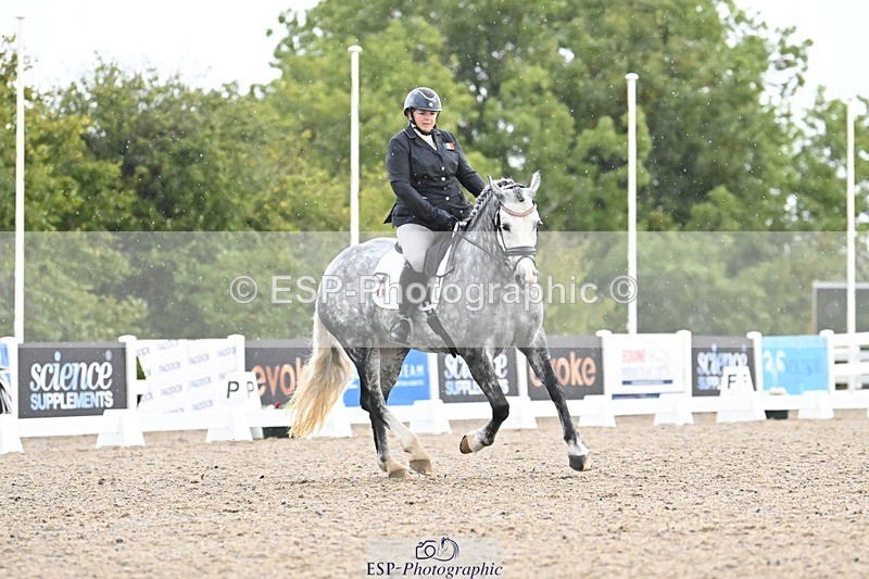 250907-081401-05621 - 029-Emma.DairCastle.Ellis.Esmeralda