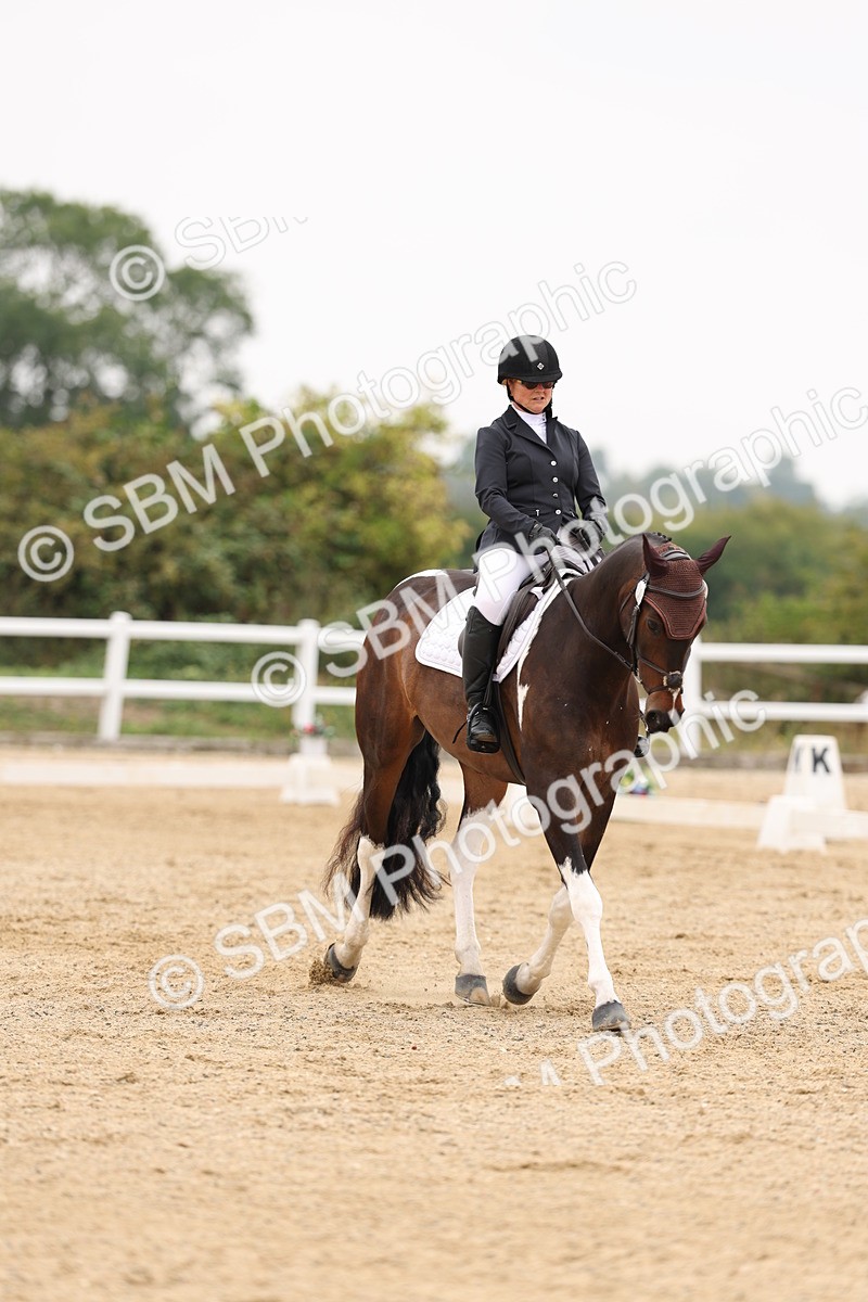 SBM_01702 - Class 9 - Novice 27 Champs