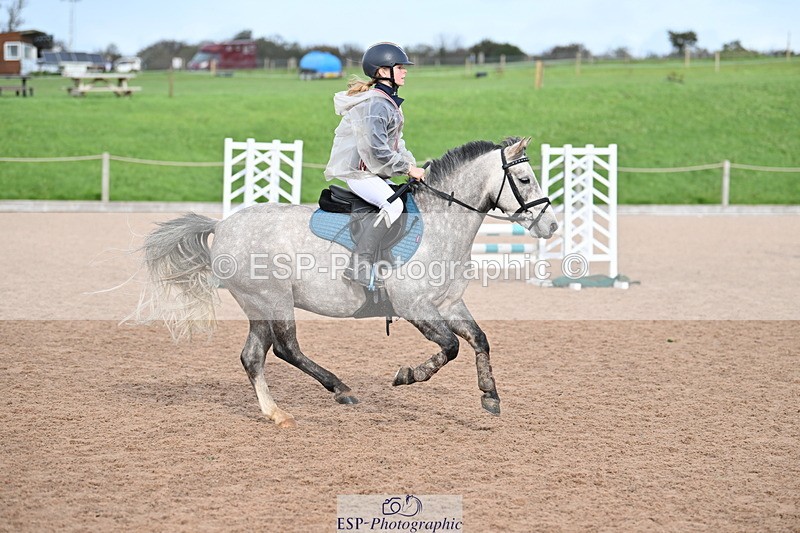 231029A-125310-03378 - Stepping Stones 128cm & 138cm