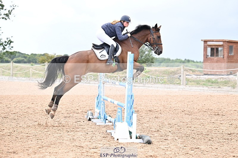 250827B-142020-00709 - Cls 6 Snr Fox 1.20m & Cls 7 1.30m