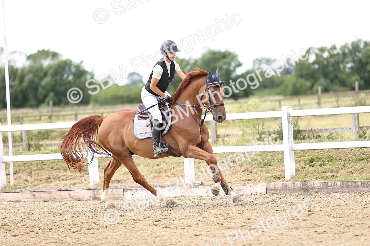 SBM_003592 - Class 22 - Senior Foxhunter 1.20m