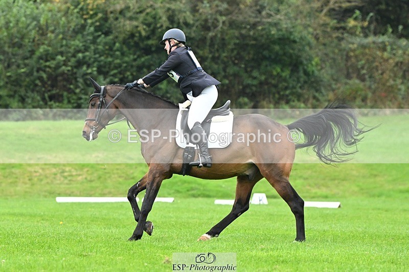 241024-141011-04426 - 413-Sophie.Westmore-CALCOURT.LEONARDO