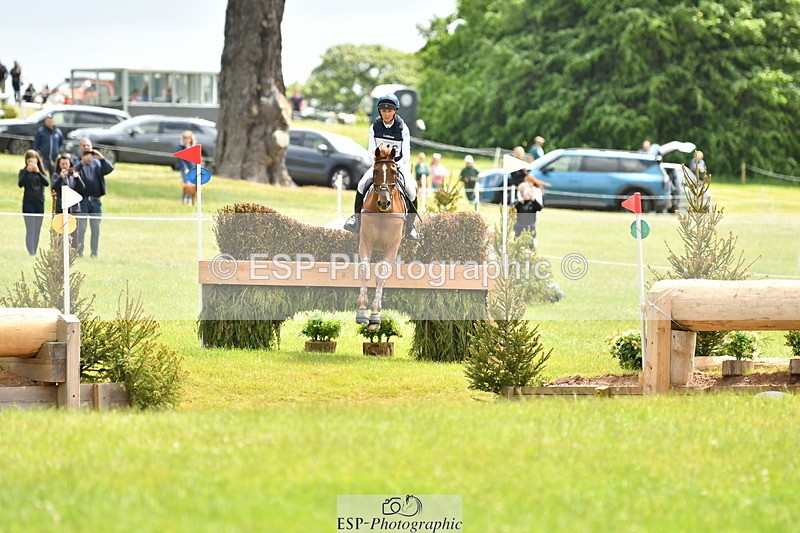 250525A-120114-16589 - D-412-Yasmin.Ingham-GOLIATH.DU.LOIR