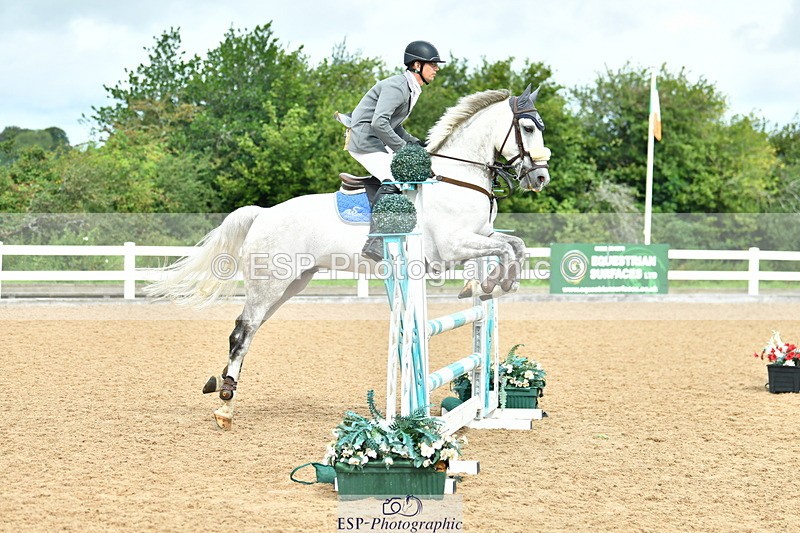 230813A-101124-11361 - Cls 40 A&B Senior Discovery & 1m Open