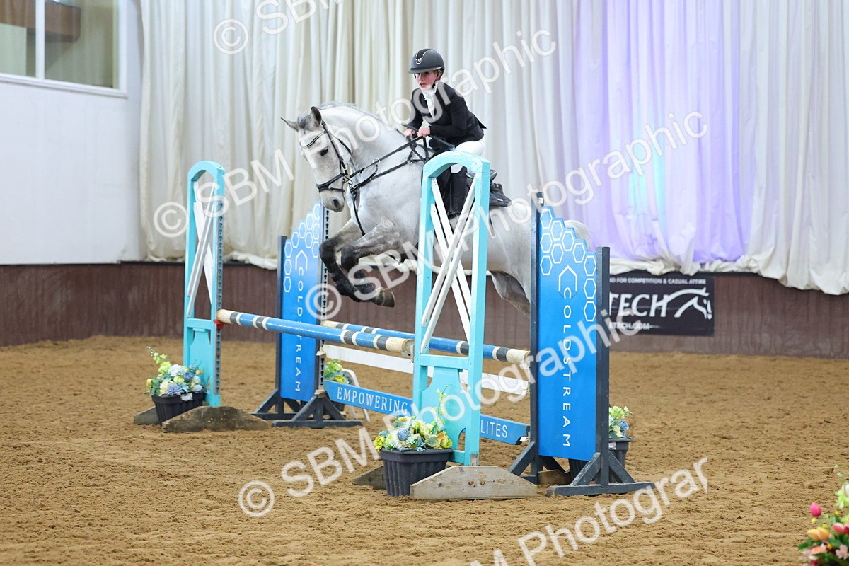 SBM_010082 - Class 21 - Nupafeed Supplements Senior Discovery/ 1m Open - First Round (1.00m)