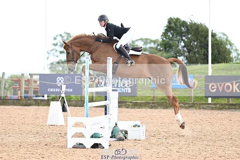 260513B-145529-01185 - Cls 6 Snr Fox and 1.20m Open